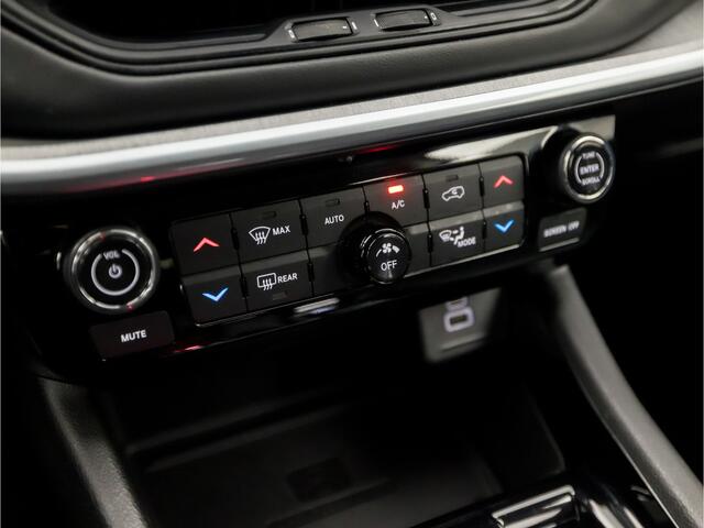 Jeep COMPASS 4xe 240 Plug-in Hybrid Electric S (APPLE CARPLAY, GROOT NAVI, CAMERA, ELEKTRISCHE STOELEN, LEDER, NIEUWE APK, NIEUWSTAAT)