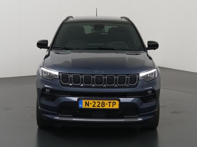 Jeep COMPASS 4xe 240 Plug-in Hybrid Electric S | SOH 82,2% | Panoramadak | Navigatie | 360° Camera | Stoelverwarming/Ventilatie | Keyless Entry/Go | Elek. Achterklep | Apple Carplay/Android Auto | Trekhaak |