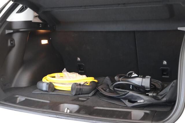 Jeep COMPASS 4xe 240 Plug-in Hybrid Electric S | Camera | Leder | Adaptieve Cruise control | Achterklep elektrisch | Navigatie | Climate control |