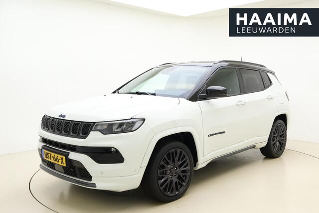 Jeep COMPASS 4xe 240 Plug-in Hybrid Electric S Automaat | Navigatie | Lederen bekleding | Camera | Keyless | Zwart dak | Dakrails | Lichtmetalen velgen black | Climate control