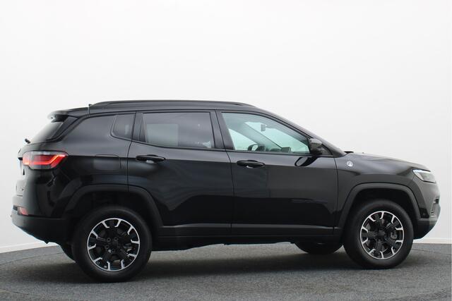 Jeep COMPASS 4xe 240 Plug-in Hybrid Electric Trailhawk Leder/Stof, Camera, ACC, Apple Carplay, Virtual Cockpit, PDC, 17''