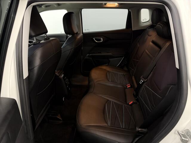 Jeep COMPASS Upland 4xe 240 Plug-in Hybrid Electric S Camera, Navi, Half leder, Keyless start, Cruise control, Virtual desk, Sportief velgen