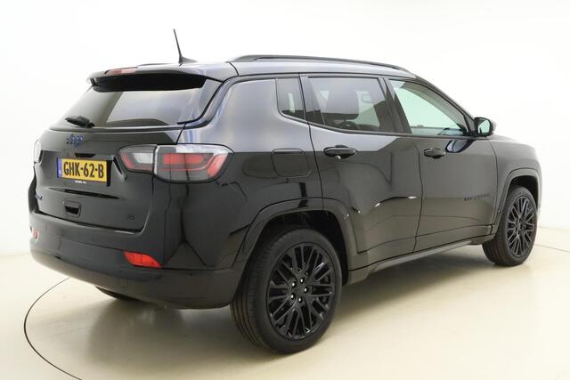 Jeep COMPASS 4xe 240 Plug-in Hybrid Electric S Automaat | Navigatie | Keyless | Lichtmetalen velgen | Lederen bekleding | Extra getint glas | Camera