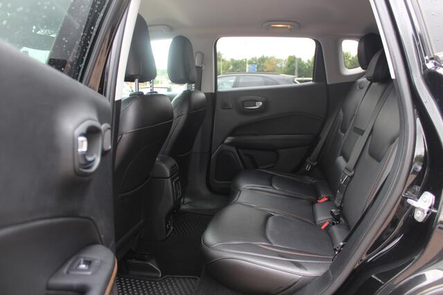 Jeep COMPASS 1.4 MultiAir Limited 4x4 / Camera / Leder / Keyless / 18'' / Navigatie / Beats / Elektr. stoelen / Stuur+Stoelverwarming / Cruise Control