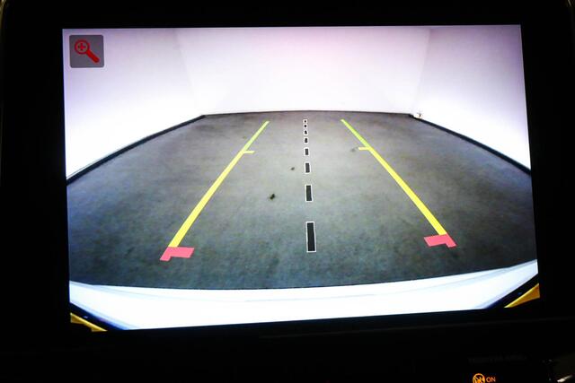 Jeep COMPASS 4xe 240 Plug-in Hybrid Electric Upland | WINTER PACK | STUURVERWARMING | DAB | APPLE | CAMERA