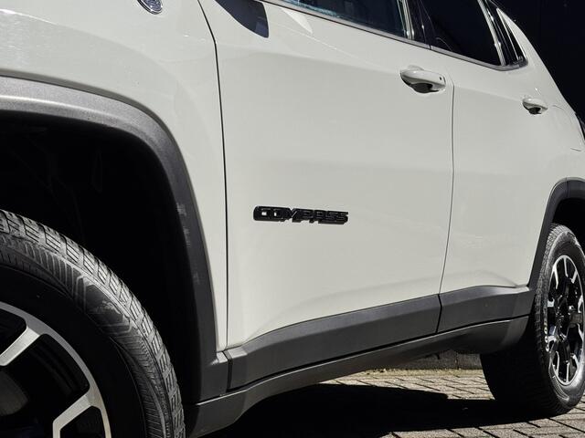 Jeep COMPASS 4xe 240 Plug-in Hybrid Electric Trailhawk | Camera | Leder | Apple Carplay/Android Auto | Navigatie | Cruise control