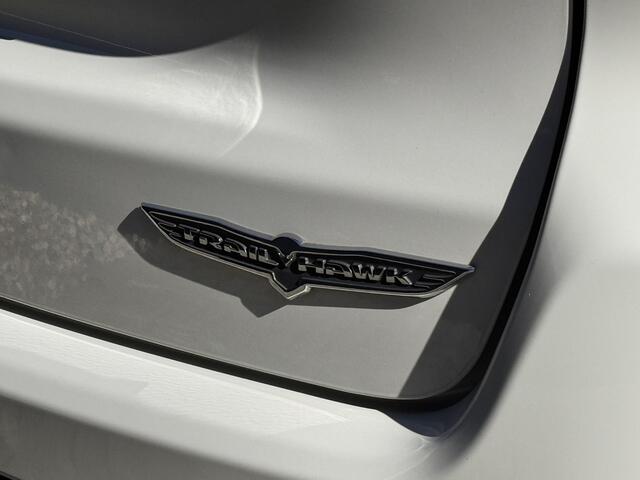 Jeep COMPASS 4xe 240 Plug-in Hybrid Electric Trailhawk | Camera | Leder | Apple Carplay/Android Auto | Navigatie | Cruise control