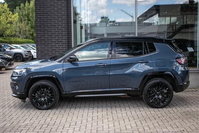 Jeep COMPASS 4xe 240 Plug-in Hybrid Electric S | Pano dak | Leder | Premium Audio |