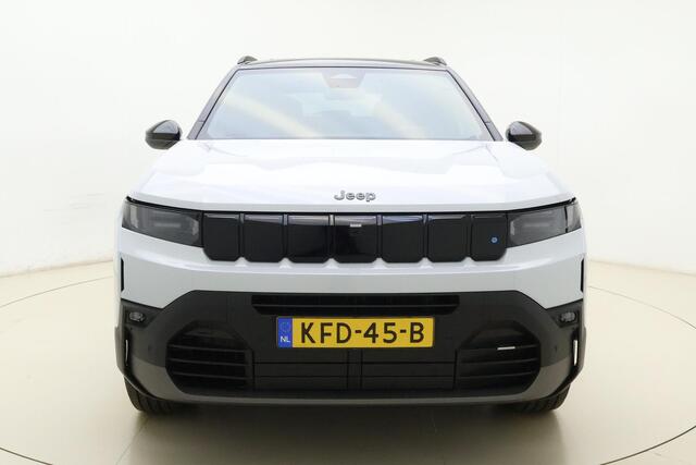 Jeep COMPASS 1.2 e-Hybrid First Edition NIEUW & Snel leverbaar! | Camera's rondom | Panoramadak | LED matrix | Elektrische kofferklep | Lederen bekleding | Elektrische stoel met geheugen | Stoelverwarming/ventilatie