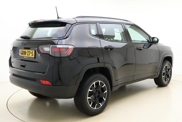 Jeep COMPASS 4xe 240 Plug-in Hybrid Electric Overland Trailhawk | Navigatie via Carplay | Camera | Keyless | Lichtmetalen velgen | Cruise control | Dakrails | Half leder