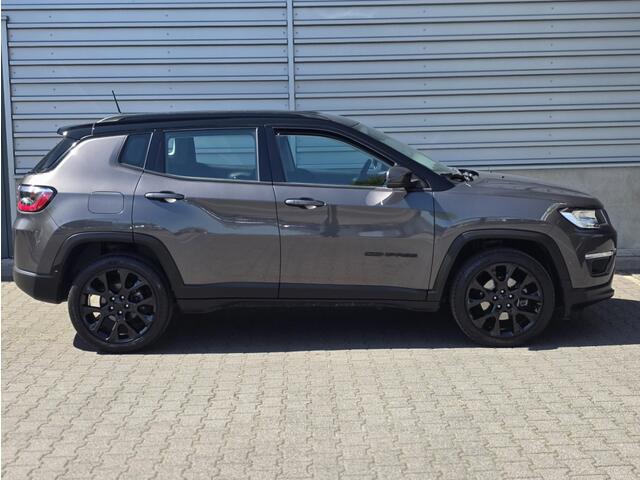 Jeep COMPASS 150PK | Automaat | NightEagle | 19" | Leder | Apple carpl. |
