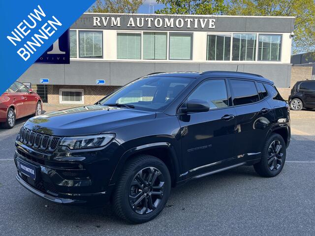 Jeep COMPASS 4xe 240 Plug-in Hybrid Electric 80th Anniversary Jeep Compass 4Xe | PHEV | ADAPTIVE CROUSE CONTROL | APPLE CARPLAY | STOEL+STUURWIEL VERWARMING | ACHTERUIT RIJ CAMERA |