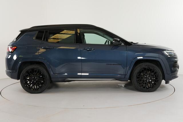 Jeep COMPASS 4xe 240pk S PHEV | Trekhaak | Leer | Stl. verw. | 19" | Camera 360° | Memory | Adaptive | Dodehoek | Inparkeer |