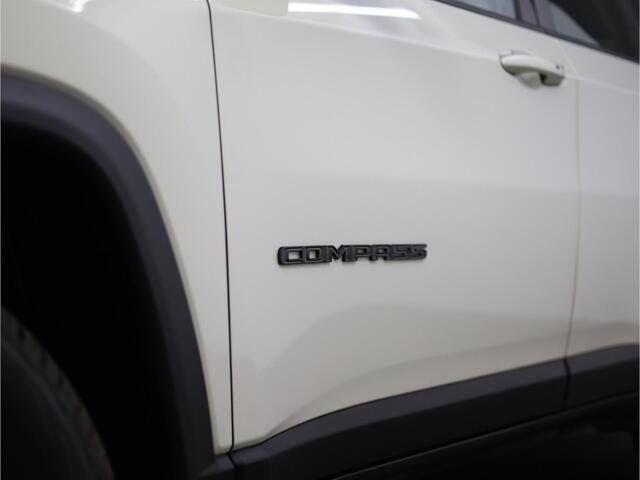Jeep COMPASS 1.3T Night Eagle Liberty Edition | Trekhaak | Automaat | Apple Carplay & Android Auto | Navigatie | Camera | Keyless