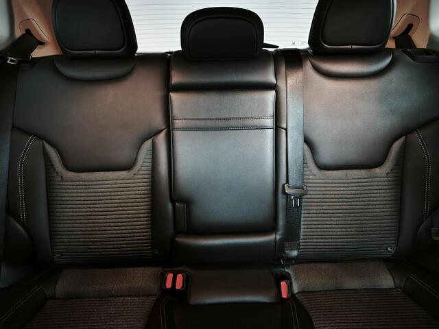 Jeep COMPASS 4xe 190 Plug-in Hybrid Electric Limited Lease Ed. | Panoramadak | El. achterklep | Adaptive Cruise | Keyless | Verwarmbare voorstoelen