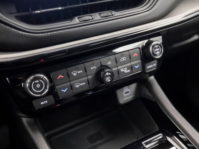 Jeep COMPASS 4xe 240 Plug-in Hybrid Electric Trailhawk 240Pk Automaat (PANORAMADAK, NARDO GREY, VIRTUAL COCKPIT, APPLE CARPLAY, CAMERA, LEDER, ADAPTIVE CRUISE, GETINT GLAS, NIEUWSTAAT)