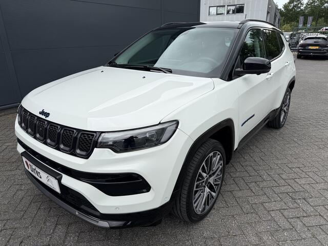 Jeep COMPASS 4xe 240 Plug-in Hybrid Electric Summit (Elektrisch Schuifdak - Leder incl verwarming/koeling/geheugen - Elektrische Klep - 360gr Camera - Adaptieve Cruise Controle - 19"- Keyless Entry - LED - 4x4)