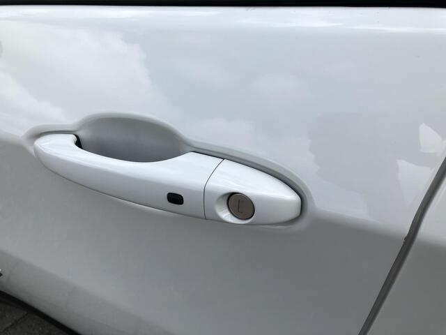 Jeep COMPASS 1.3T Limited AUTOMAAT|NAVI|CLIMATE|APPLE/ANDROID|CAMERA|PDC|18"