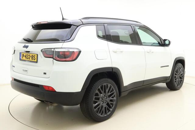 Jeep COMPASS 4xe 240 Plug-in Hybrid Electric S | Navigatie | Lederen bekleding | Panoramisch schuifdak | Keyless | Stoelverwarming | Zwart dak