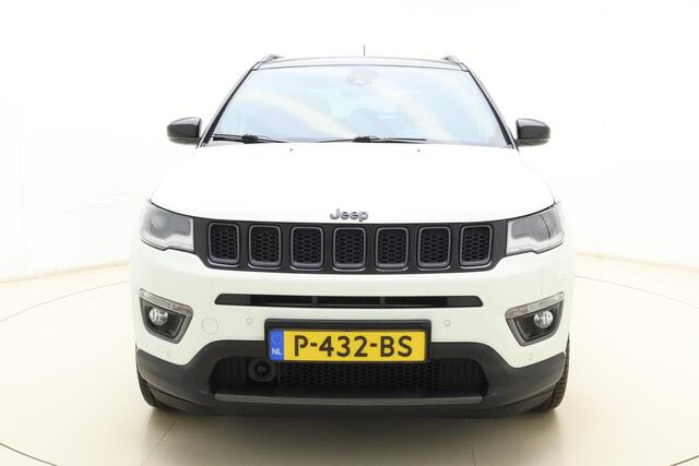 Jeep COMPASS 4xe 240 Plug-in Hybrid Electric S | Navigatie | Lederen bekleding | Panoramisch schuifdak | Keyless | Stoelverwarming | Zwart dak