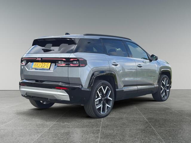 Jeep COMPASS First Edition EV 74kWh 213pk | SCHUIF/KANTELDAK | 360° CAMERA | WARMTEPOMP | LEDER | ELEKTR. STOEL INCL. MEMORY |