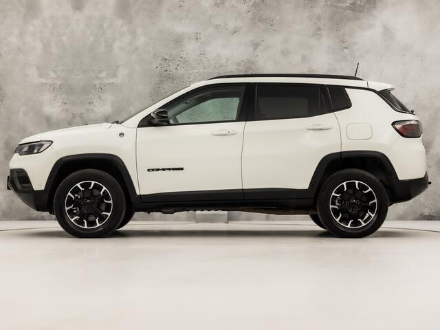 Jeep COMPASS 4xe 240 Plug-in Hybrid Electric Trailhawk 240Pk Automaat (PANORAMADAK, VIRTUAL COCKPIT, APPLE CARPLAY, GROOT NAVI, LEDER, CAMERA, SPORTSTOELEN, GETINT GLAS, ADAPTIVE CRUISE, NIEUWSTAAT)
