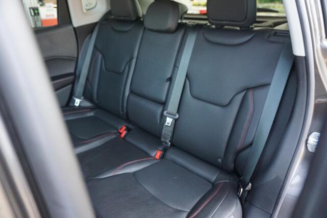 Jeep COMPASS 4xe 240 Plug-in Hybrid Electric Trailhawk | PANO | LED