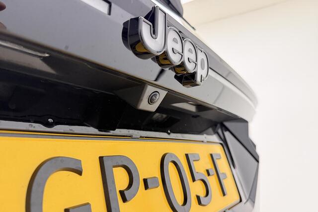 Jeep COMPASS 1.2 e-Hybrid First Edition | LED matrix verlichting | Panoramadak | Drive assist | Focal audio | Massage stoelen | Stoel ventilatie/verwarming | Camera's rondom
