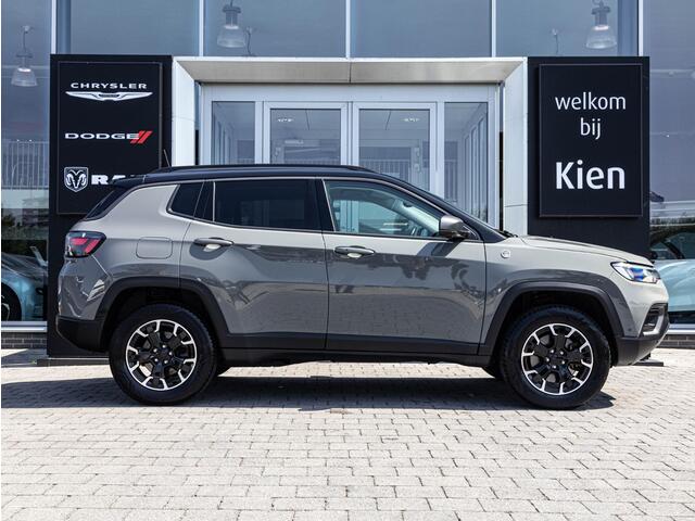 Jeep COMPASS 4xe 240 Plug-in Hybrid Electric Trailhawk