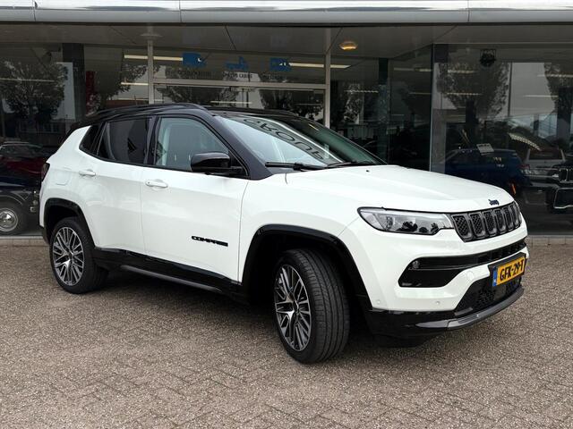 Jeep COMPASS 4xe 240 Plug-in Hybrid Electric Summit | Apple-Android | Parkeercamera | Leder bekleding