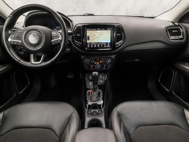 Jeep COMPASS 1.4 MultiAir Limited Sport 4x4 170Pk Automaat (APPLE CARPLAY, NAVIGATIE, CLIMATE, GETINT GLAS, SPORTSTOELEN, PARKEERSENSOREN, CRUISE, NIEUWSTAAT)