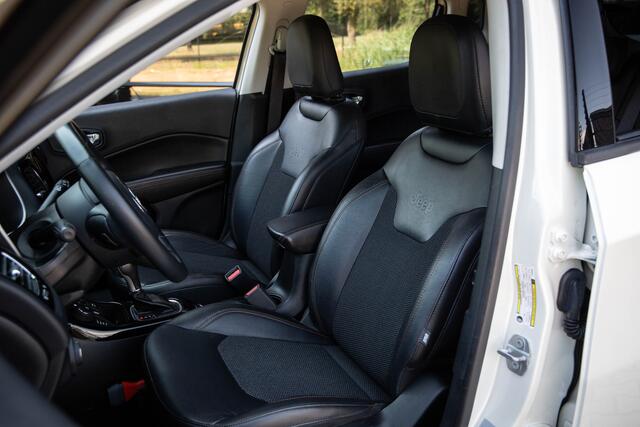 Jeep COMPASS 1.4 MultiAir Opening Edition 4x4 , Achteruitrijcamera, Stoel/stuurverwarming, Beats audio,