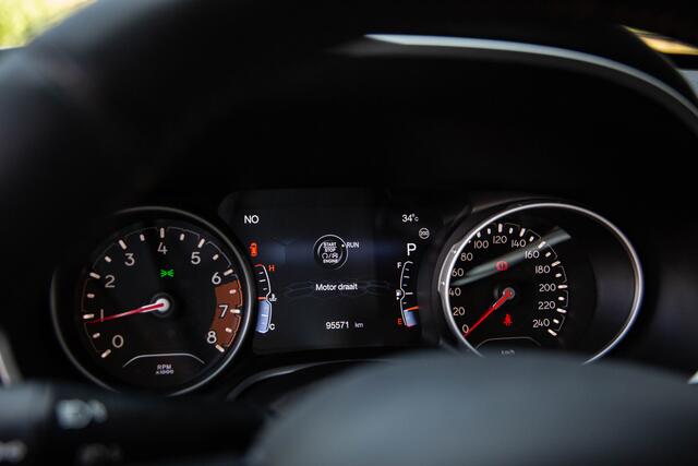 Jeep COMPASS 1.4 MultiAir Opening Edition 4x4 , Achteruitrijcamera, Stoel/stuurverwarming, Beats audio,