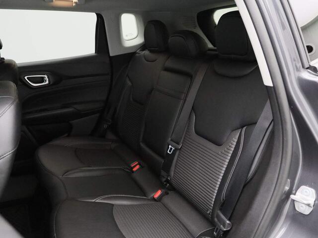Jeep COMPASS 1.5T e-Hybrid Night Eagle | Half-Leder | Navigatie | Parkeercamera | Climate control | Lichtmetalen velgen | LED |