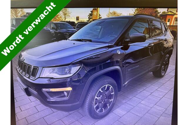 Jeep COMPASS 4xe 240 Plug-in Hybrid Electric Trailhawk | Pano | Leer | 1ste Eign. | Trekhaak |