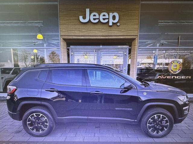 Jeep COMPASS 4xe 240 Plug-in Hybrid Electric Trailhawk | Pano | Leer | 1ste Eign. | Trekhaak |