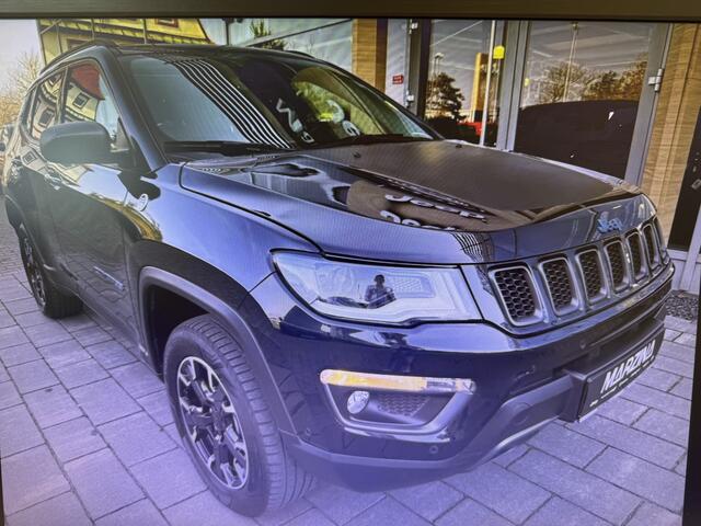 Jeep COMPASS 4xe 240 Plug-in Hybrid Electric Trailhawk | Pano | Leer | 1ste Eign. | Trekhaak |