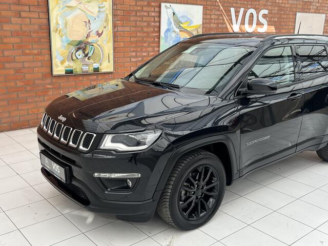 Jeep COMPASS 1.3T Limited Automaat | Stuur-en stoelverwarming | Achteruitrijcamera | Parkeersensoren voor + achter | Navigatie |