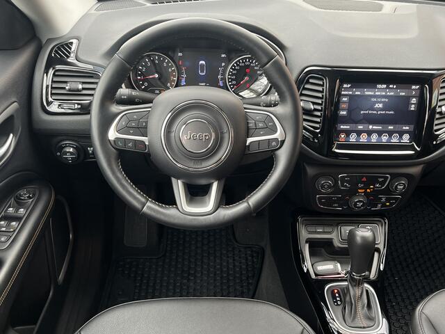 Jeep COMPASS 1.3T Limited Automaat | Stuur-en stoelverwarming | Achteruitrijcamera | Parkeersensoren voor + achter | Navigatie |