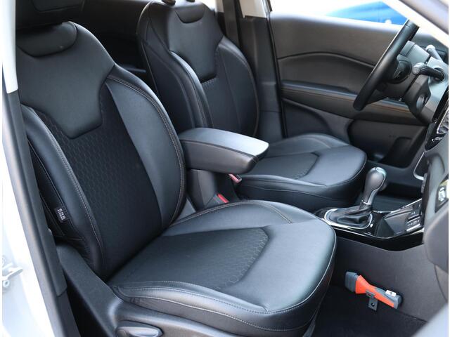 Jeep COMPASS 150pk Limited | Camera | Trekhaak | LEER/Stof | Dodehoekdetectie | Navigatie | AppleCarPlay&Android | AUTOMAAT