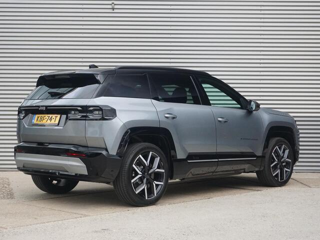 Jeep COMPASS First Edition 74 kWh | Adapt. Cruise | Camera | Carplay | 20" | Elektr. A-Klep | Navi | Winter Pack | Schuif/Kanteldak | Premium Pack | Conv. Pack | Warmtepomp