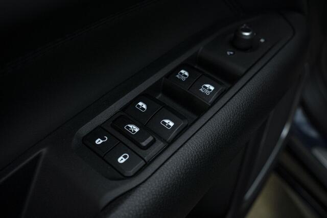 Jeep COMPASS 1.5T e-Hybrid Night Eagle | Geventileerde voorstoelen | Airco | Climate Control | Cruise Control | Navigatie | Carplay |