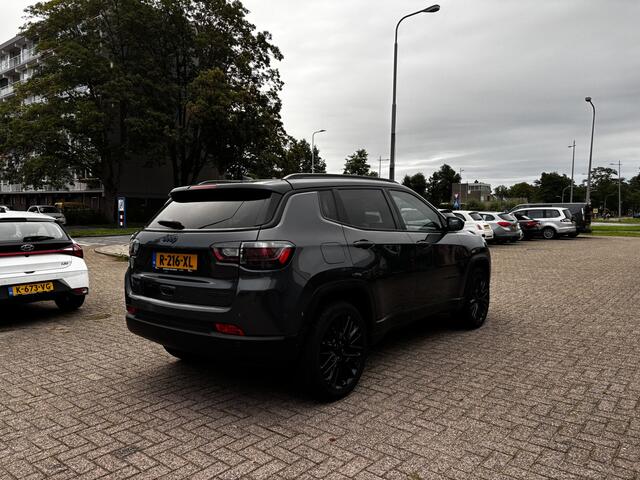 Jeep COMPASS 4xe 190 Plug-in Hybrid Electric Night Eagle Navi 19"lm Acamera Nap