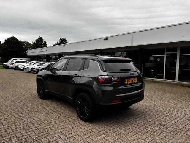 Jeep COMPASS 4xe 190 Plug-in Hybrid Electric Night Eagle Navi 19"lm Acamera Nap