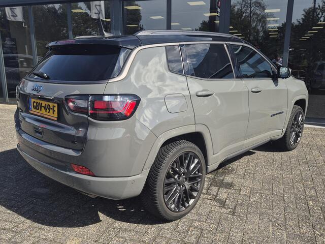 Jeep COMPASS 4xe 240 Plug-in Hybrid Electric S | Navigatie | Leder | All-Season banden |