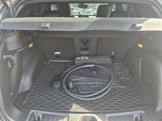 Jeep COMPASS 4xe 240 Plug-in Hybrid Electric S | Navigatie | Leder | All-Season banden |