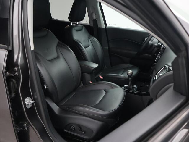 Jeep COMPASS 1.4 140 PK MULTIAIR OPENING EDITION + CAMERA | BEATS AUDIO | APPLE CARPLAY | STUURVERWARMING
