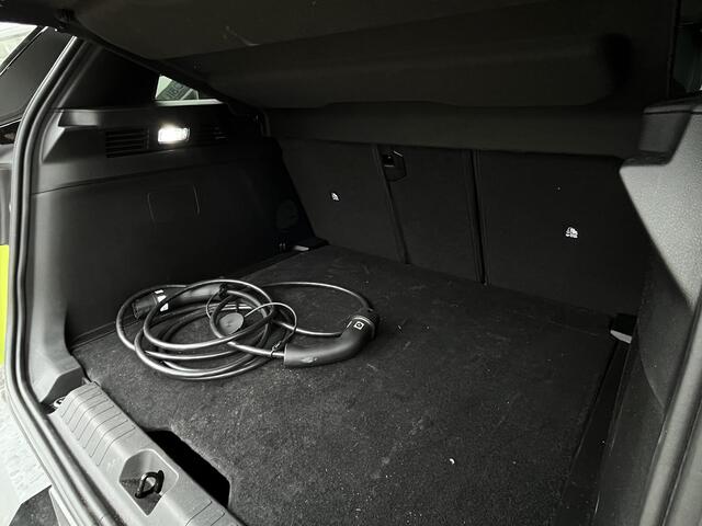 Jeep COMPASS First Edition 74 kWh | Adaptive cruise control | Apple/Android | Dodehoek detectie
