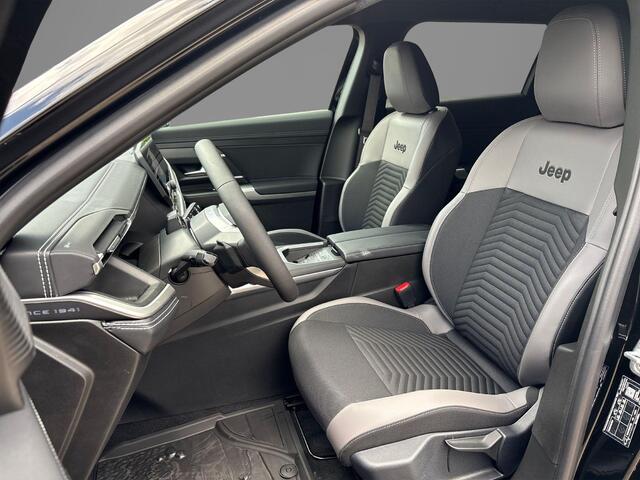 Jeep COMPASS 1.2 e-Hybrid First Edition | Climate Control | LMV 18"| Parkeersensoren | Camera 2 + 6 jaar speciale Garantie! |