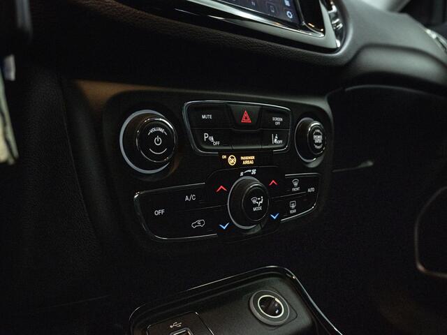 Jeep COMPASS 1.4 MultiAir Night Eagle